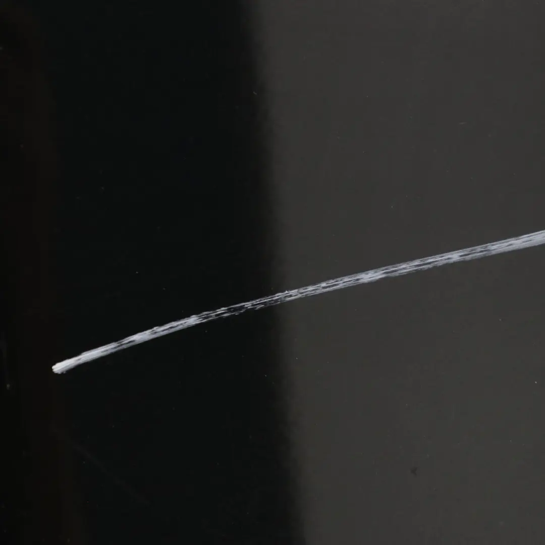 Puerta Delantera Derecha Zafiro Negro Metalizado - 475 para BMW E81 E82 E88 con número de pieza 7207446 BMW E81 E82 E88 Puerta Delantera Derecha Zafiro Negro Metalizado - 475 - SKU 7207446-BS - Número de pieza 7207446