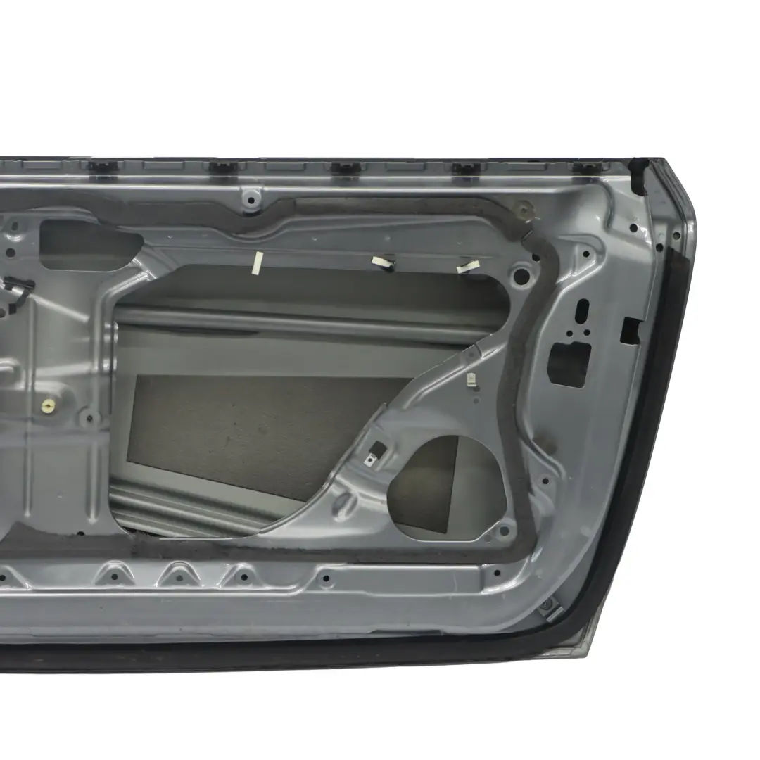 Drzwi Prawe Przednie Spacegrau Metallic - A52 do BMW E81 E82 o numerze 7207446 BMW E81 E82 Drzwi Prawe Przednie Spacegrau Metallic - A52 - SKU 7207446-SCG - Numer Części 7207446