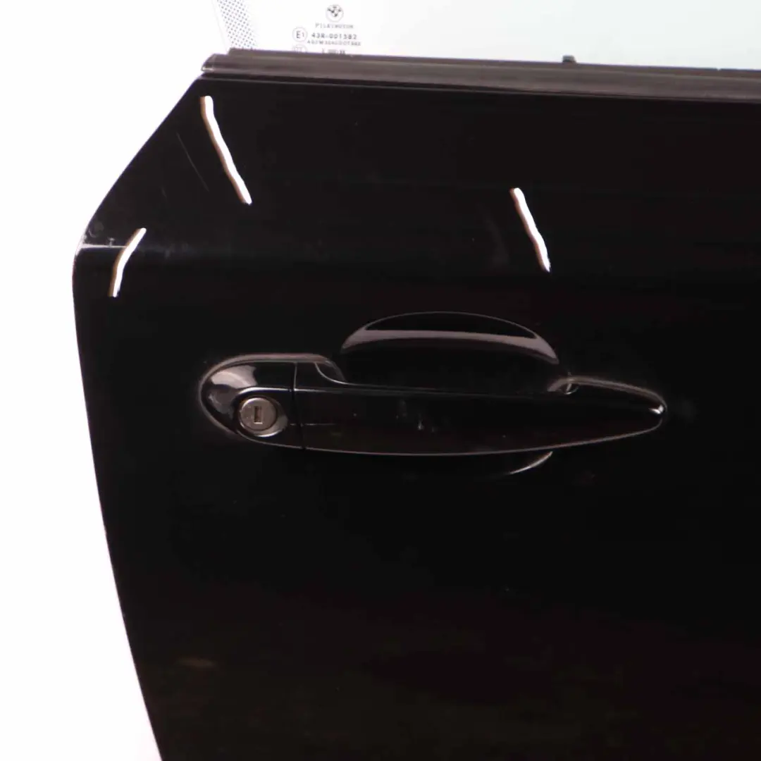 Door Front Right O/S Schwarz 2 Black - 668 to BMW E81 E82 E88 with Part number 7207446 BMW E81 E82 E88 Door Front Right O/S Schwarz 2 Black - 668 - SKU 7207446-SCH1 - Part number 7207446