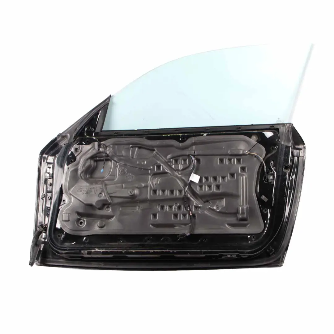 Door Front Right O/S Schwarz 2 Black - 668 to BMW E81 E82 E88 with Part number 7207446 BMW E81 E82 E88 Door Front Right O/S Schwarz 2 Black - 668 - SKU 7207446-SCH1 - Part number 7207446