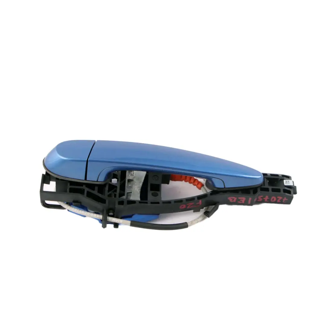 Maniglia Posteriore Sinistra Estoril Blau Blu Metallizzato B45 per BMW F20 LCI con numero di parte 7207561 BMW F20 LCI Maniglia Posteriore Sinistra Estoril Blau Blu Metallizzato B45 - SKU 7207561-EB - Numero di parte 7207561