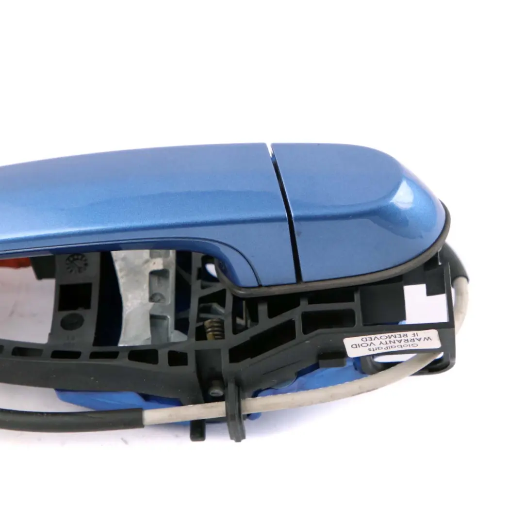 Maniglia posteriore destra Estoril Blau Blu metallizzato B45 per BMW F20 LCI con numero di parte 7207562 BMW F20 LCI Maniglia posteriore destra Estoril Blau Blu metallizzato B45 - SKU 7207562-EB - Numero di parte 7207562