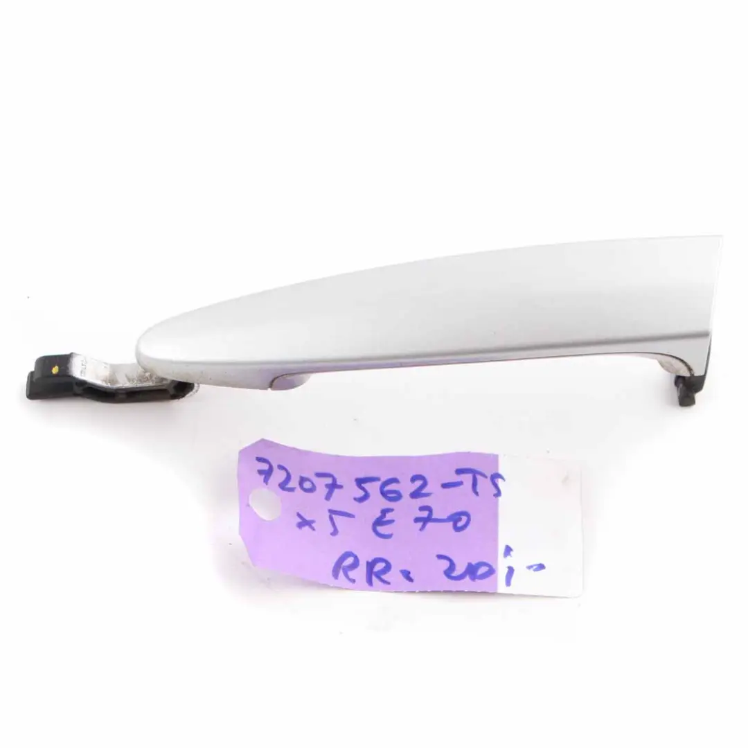 Klamka Drzwi Przód Tył Prawa Srebrna do BMW E90 F20 o numerze 7207562 BMW E90 F20 Klamka Drzwi Przód Tył Prawa Srebrna - SKU 7207562-TS - Numer Części 7207562