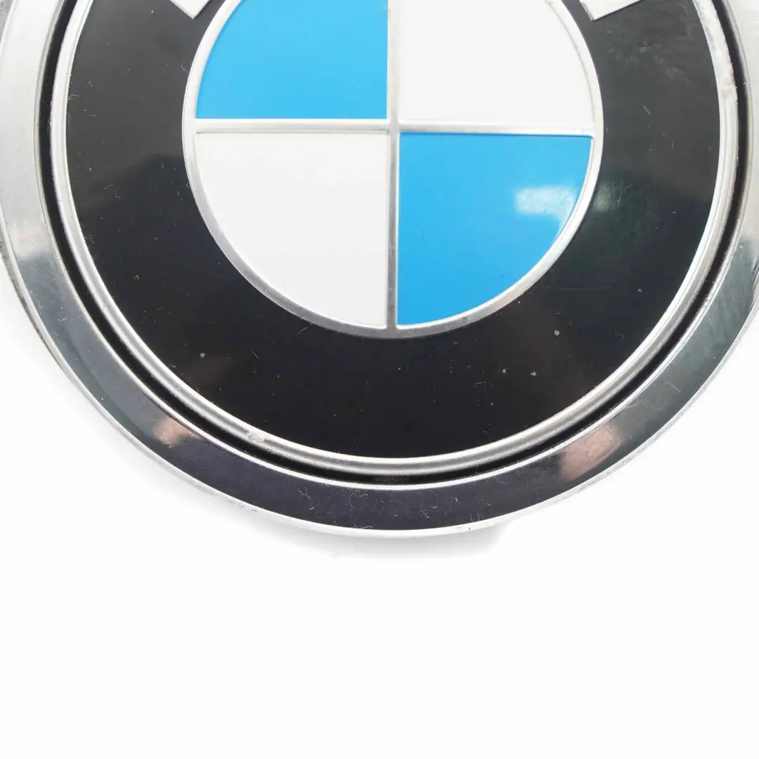 Emblem Button Tailgate Badge Open Opening to BMW E81 E87 LCI with Part number 7207933 BMW E81 E87 LCI Emblem Button Tailgate Badge Open Opening - SKU 7207933-3 - Part number 7207933