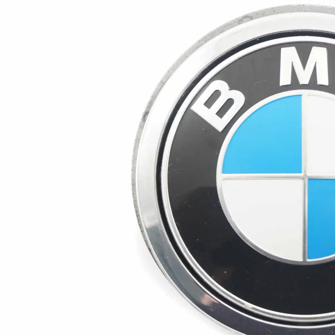 Emblem Button Tailgate Badge Open Opening to BMW E81 E87 LCI with Part number 7207933 BMW E81 E87 LCI Emblem Button Tailgate Badge Open Opening - SKU 7207933-3 - Part number 7207933