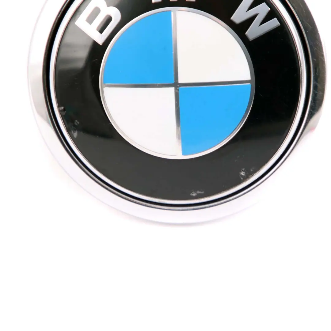 Emblem Button BMW E81 E87 Logo Tailgate Badge Trunk Lid Open Opening to with Part number 7207933 Emblem Button BMW E81 E87 Logo Tailgate Badge Trunk Lid Open Opening - SKU 7207933-5 - Part number 7207933