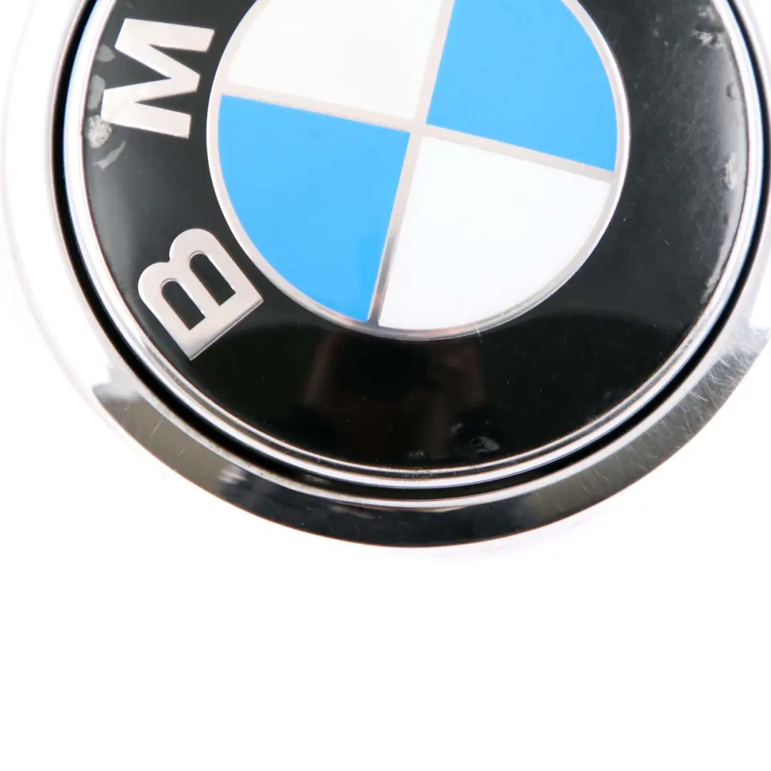Emblem Button BMW E81 E87 Logo Tailgate Badge Trunk Lid Open Opening to with Part number 7207933 Emblem Button BMW E81 E87 Logo Tailgate Badge Trunk Lid Open Opening - SKU 7207933-5 - Part number 7207933