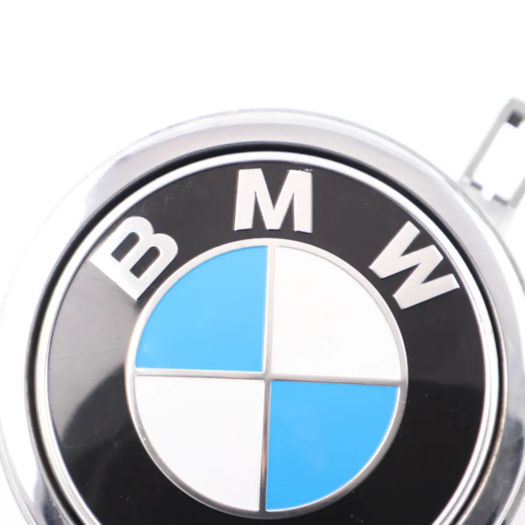 Emblembetätigung Hekllappengriff Heckklappe für BMW 1 er E81 E87 E87N LCI mit Teilenummer 7207933 BMW 1 er E81 E87 E87N LCI Emblembetätigung Hekllappengriff Heckklappe - SKU 7207933-7 - Teilenummer 7207933