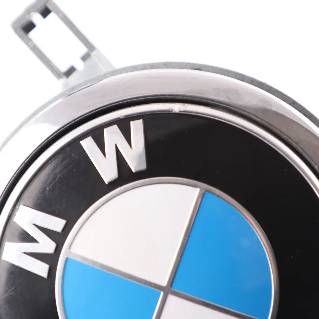Emblembetätigung Hekllappengriff Heckklappe für BMW 1 er E81 E87 E87N LCI mit Teilenummer 7207933 BMW 1 er E81 E87 E87N LCI Emblembetätigung Hekllappengriff Heckklappe - SKU 7207933-7 - Teilenummer 7207933