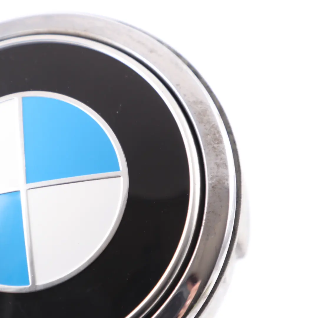 Emblembetätigung Hekllappengriff Heckklappe für BMW 1 er E81 E87 E87N LCI mit Teilenummer 7207933 BMW 1 er E81 E87 E87N LCI Emblembetätigung Hekllappengriff Heckklappe - SKU 7207933-7 - Teilenummer 7207933