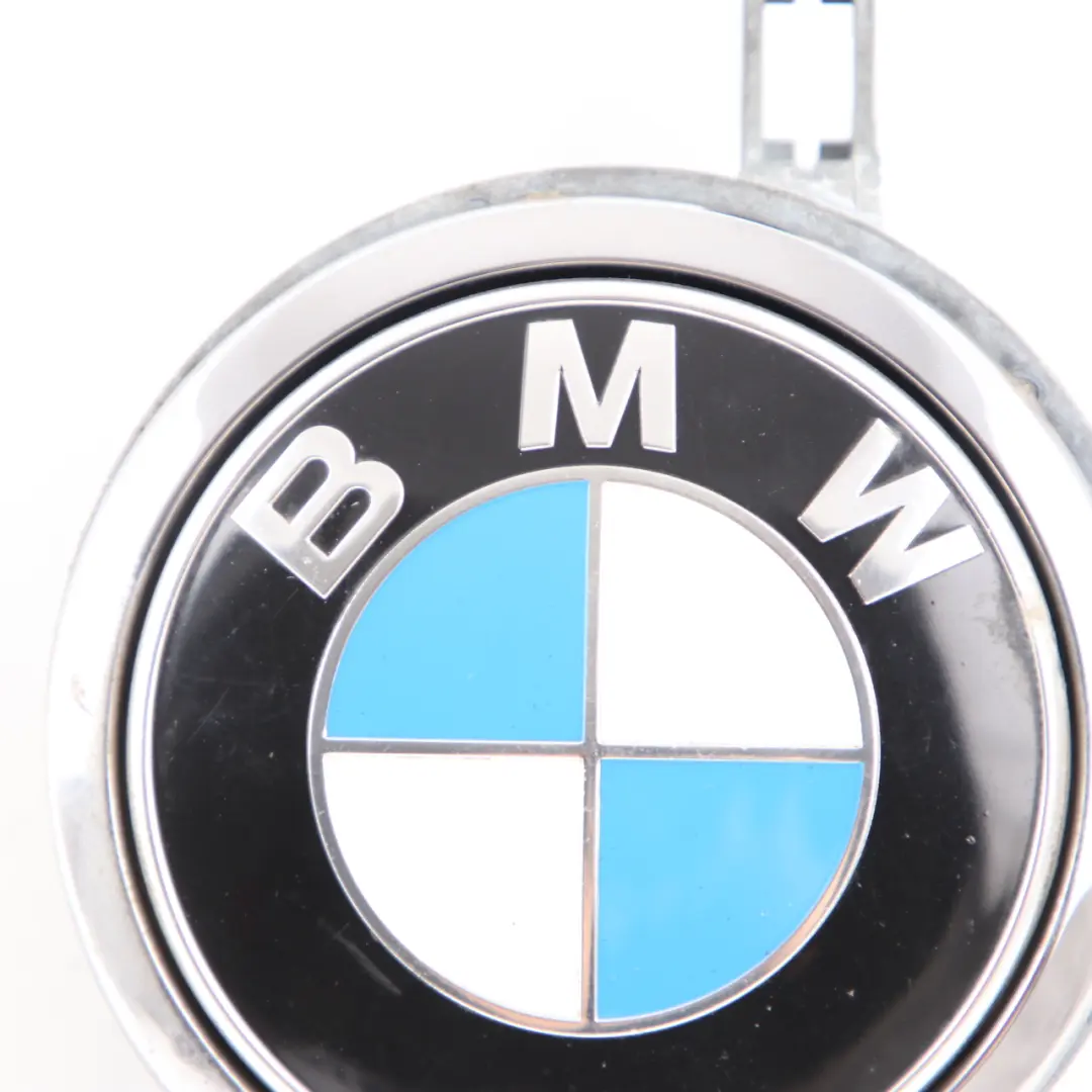 BMW 1 er E81 E87 E87N LCI Emblembetätigung Hekllappengriff Heckklappe - SKU 7207933-8 - Teilenummer 7207933