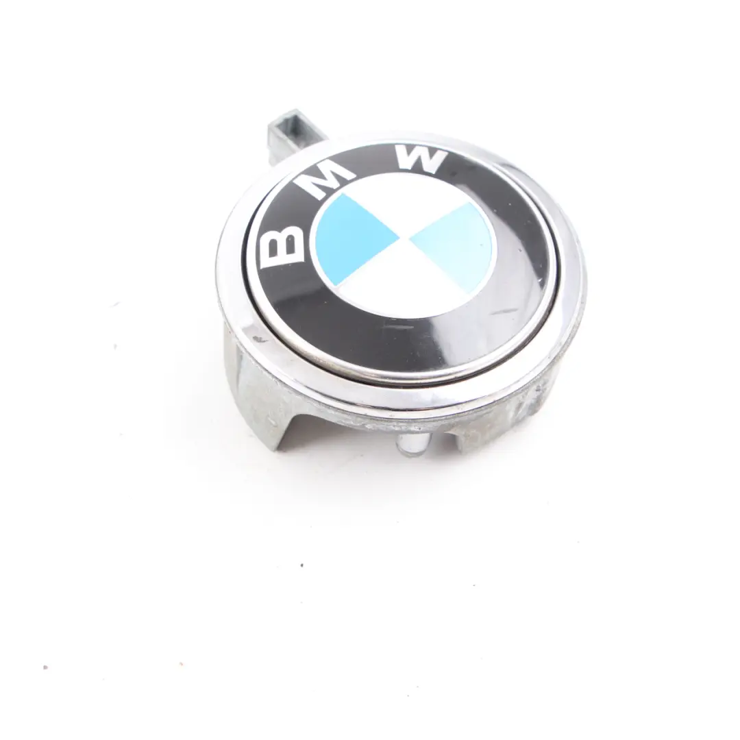 BMW 1 er E81 E87 E87N LCI Emblembetätigung Hekllappengriff Heckklappe - SKU 7207933-8 - Teilenummer 7207933