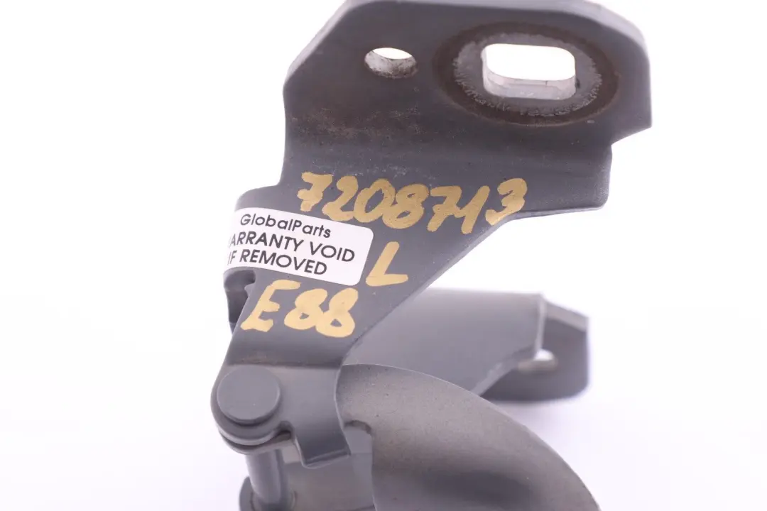 Zawias lewy dachu dach Montegoblau do BMW Cabrio E88 o numerze 7208713 BMW Cabrio E88 Zawias lewy dachu dach Montegoblau - SKU 7208713 - Numer Części 7208713