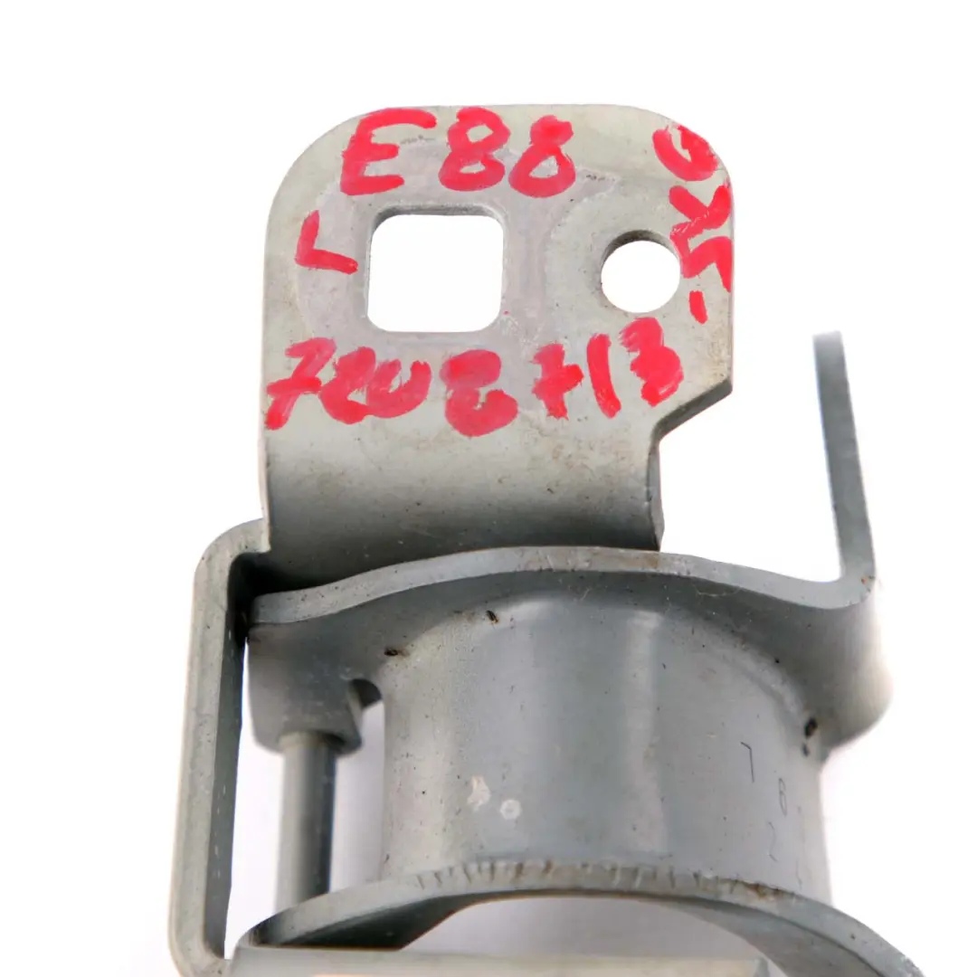 Charnière de toit rabattable gauche Spacegrau Grey - A52 pour BMW 1 E88 Cabrio à propos du numéro de pièce 7208713 BMW 1 E88 Cabrio Charnière de toit rabattable gauche Spacegrau Grey - A52 - SKU 7208713-SCG - Numéro de pièce 7208713