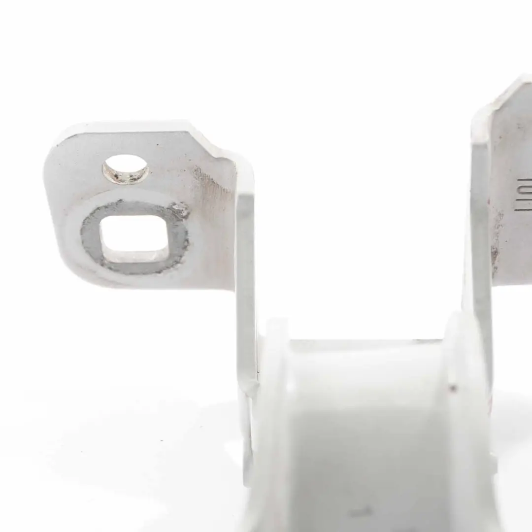 Scharnier Verdeckklappe Rechts O/S Weiss 070609472 für BMW 1 er E88 mit Teilenummer 7208714 BMW 1 er E88 Scharnier Verdeckklappe Rechts O/S Weiss 070609472 - SKU 7208714-WHI - Teilenummer 7208714