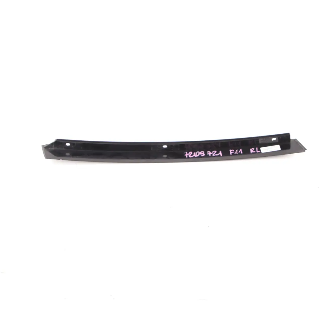 Copertura Finestrino Montante C Portiera Posteriore Sinistra per BMW F11 con numero di parte 7209721 BMW F11 Copertura Finestrino Montante C Portiera Posteriore Sinistra - SKU 7209721 - Numero di parte 7209721
