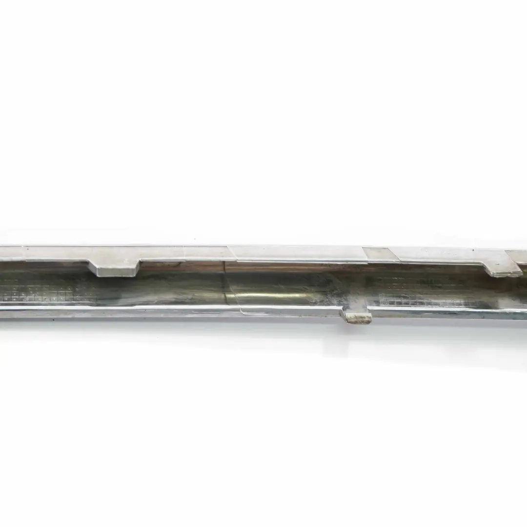 Couverture Grille Decorative Avant Chrome pour Mini Cooper S R55 R56 R57 R58 R59 à propos du numéro de pièce 7209904 Mini Cooper S R55 R56 R57 R58 R59 Couverture Grille Decorative Avant Chrome - SKU 7209904 - Numéro de pièce 7209904