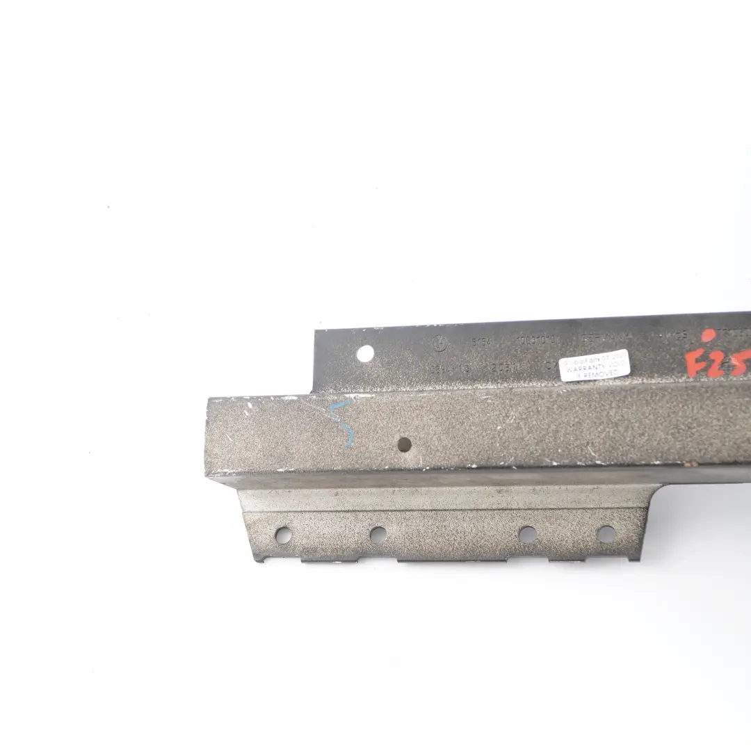 Okular Wspornik Mocowanie Lampy Prawy Przód do BMW X3 F25 o numerze 7210500 BMW X3 F25 Okular Wspornik Mocowanie Lampy Prawy Przód - SKU 7210500 - Numer Części 7210500