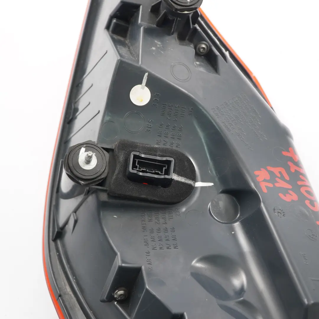 Piloto trasero BMW F06 F12 F13 Luz trasera Panel lateral izquierda para con número de pieza 7210575 Piloto trasero BMW F06 F12 F13 Luz trasera Panel lateral izquierda - SKU 7210575 - Número de pieza 7210575