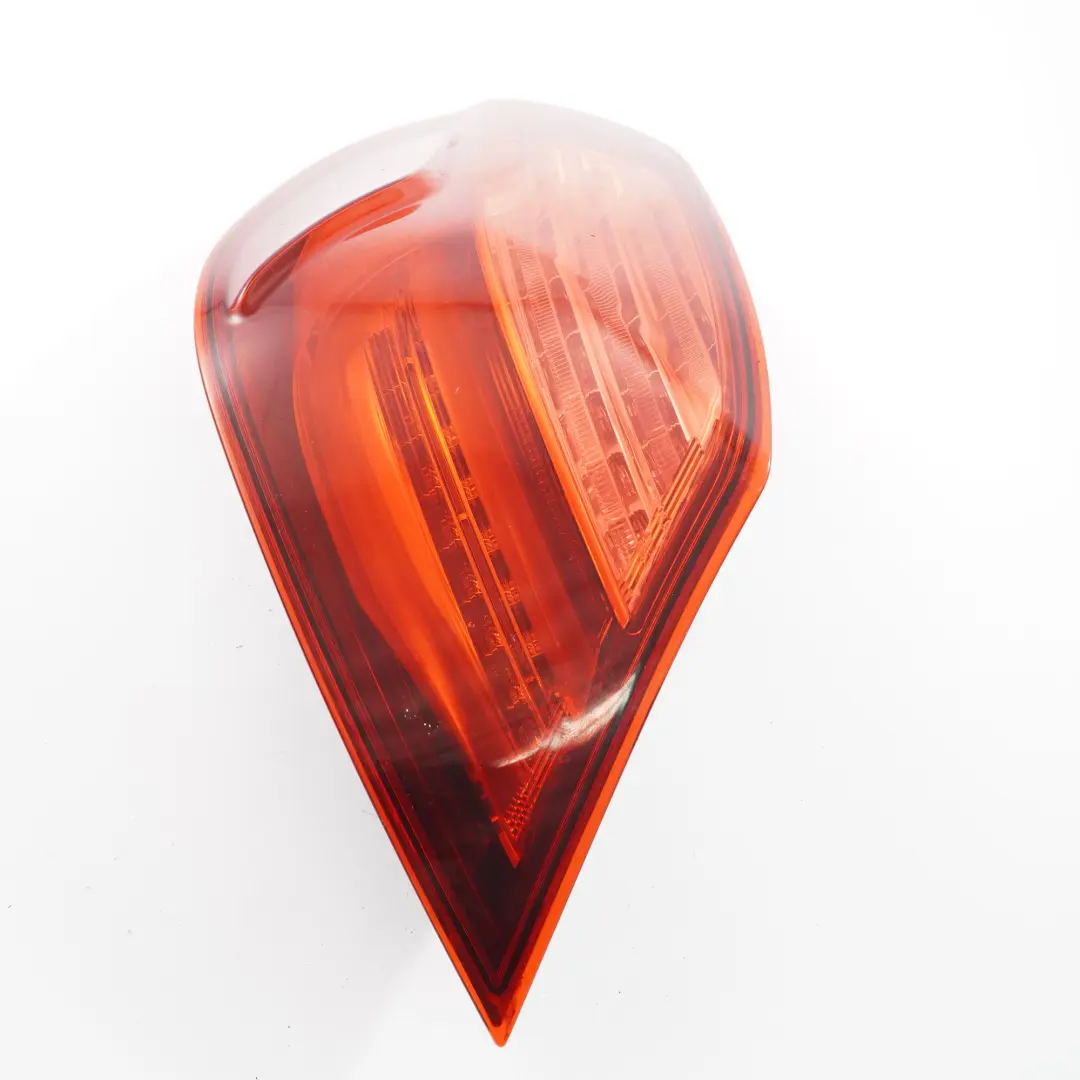 Feu Arrière BMW F06 F12 F13 Panneau latéral gauche pour à propos du numéro de pièce 7210575 Feu Arrière BMW F06 F12 F13 Panneau latéral gauche - SKU 7210575 - Numéro de pièce 7210575