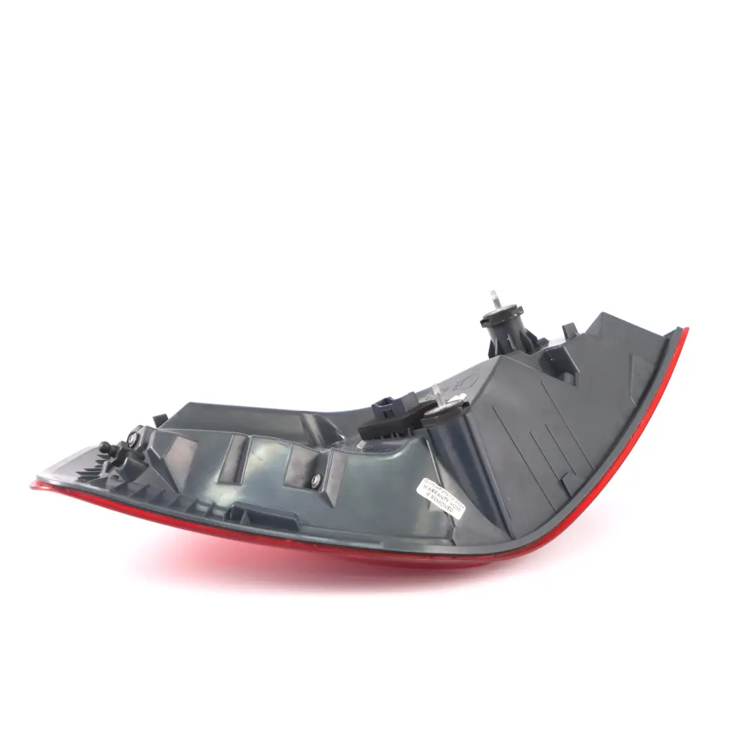 Piloto trasero BMW F06 F12 F13 Luz trasera Panel lateral Luz derecha para con número de pieza 7210576 Piloto trasero BMW F06 F12 F13 Luz trasera Panel lateral Luz derecha - SKU 7210576-1 - Número de pieza 7210576