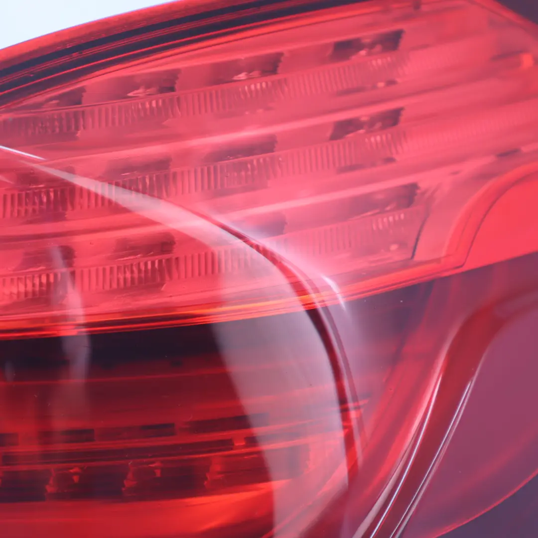 Piloto trasero BMW F06 F12 F13 Luz trasera Panel lateral Luz derecha para con número de pieza 7210576 Piloto trasero BMW F06 F12 F13 Luz trasera Panel lateral Luz derecha - SKU 7210576-1 - Número de pieza 7210576