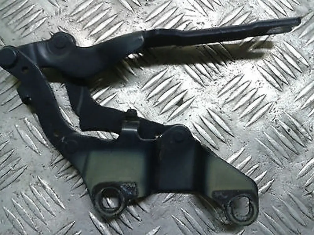 Delantero DERECHO MOTOR BONNET HINGE para BMW E90 E91 E92 E93 con número de pieza 7210678 BMW E90 E91 E92 E93 Delantero DERECHO MOTOR BONNET HINGE - SKU 7210678-3 - Número de pieza 7210678