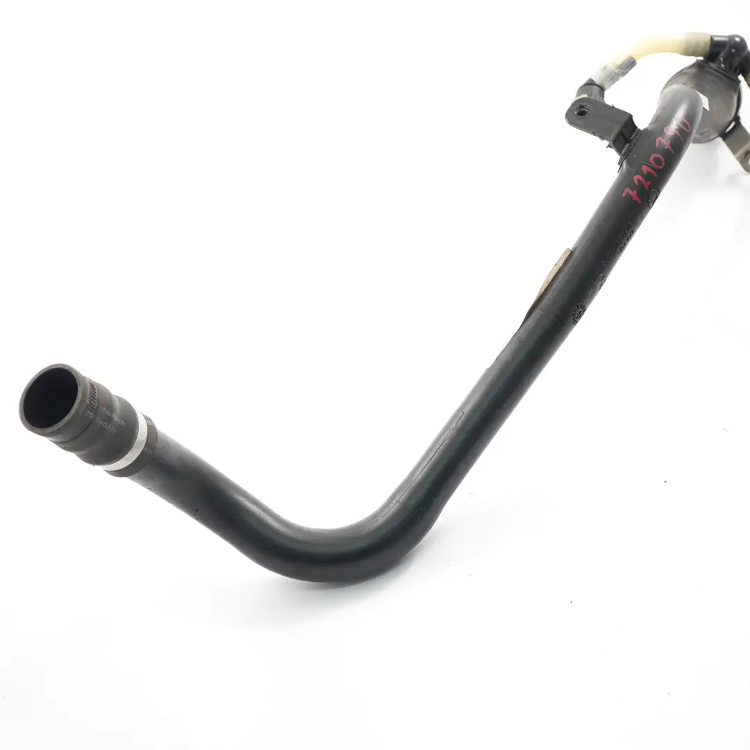 Filling Connector Tank Pipe Fuel Clip to BMW F13 Tank with Part number 7210790 BMW F13 Tank Filling Connector Tank Pipe Fuel Clip - SKU 7210790 - Part number 7210790
