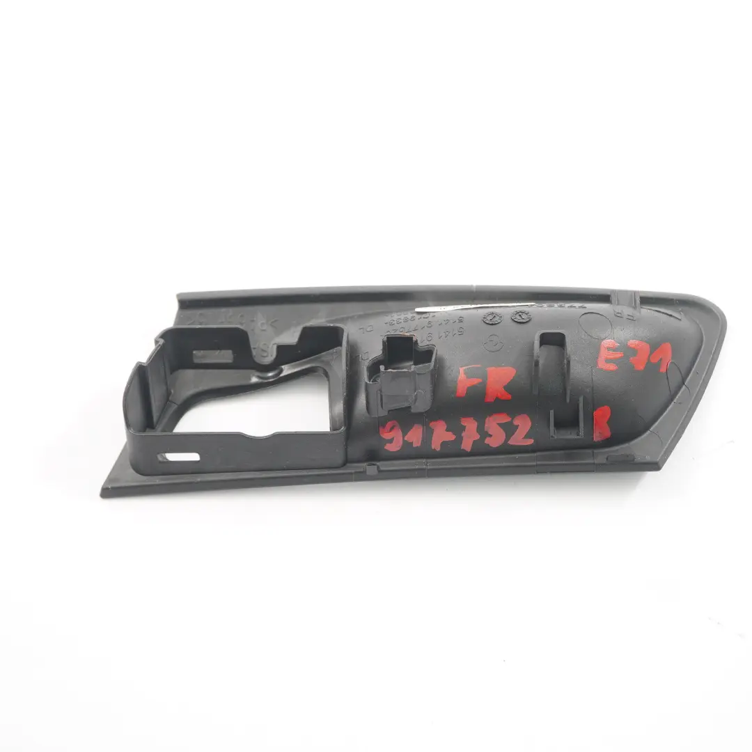 Front Right Interior Grab Handle Door Opener Cover 9177530 to BMW X6 E71 with Part number 9177529 BMW X6 E71 Front Right Interior Grab Handle Door Opener Cover 9177530 - SKU 7210852 - Part number 9177529