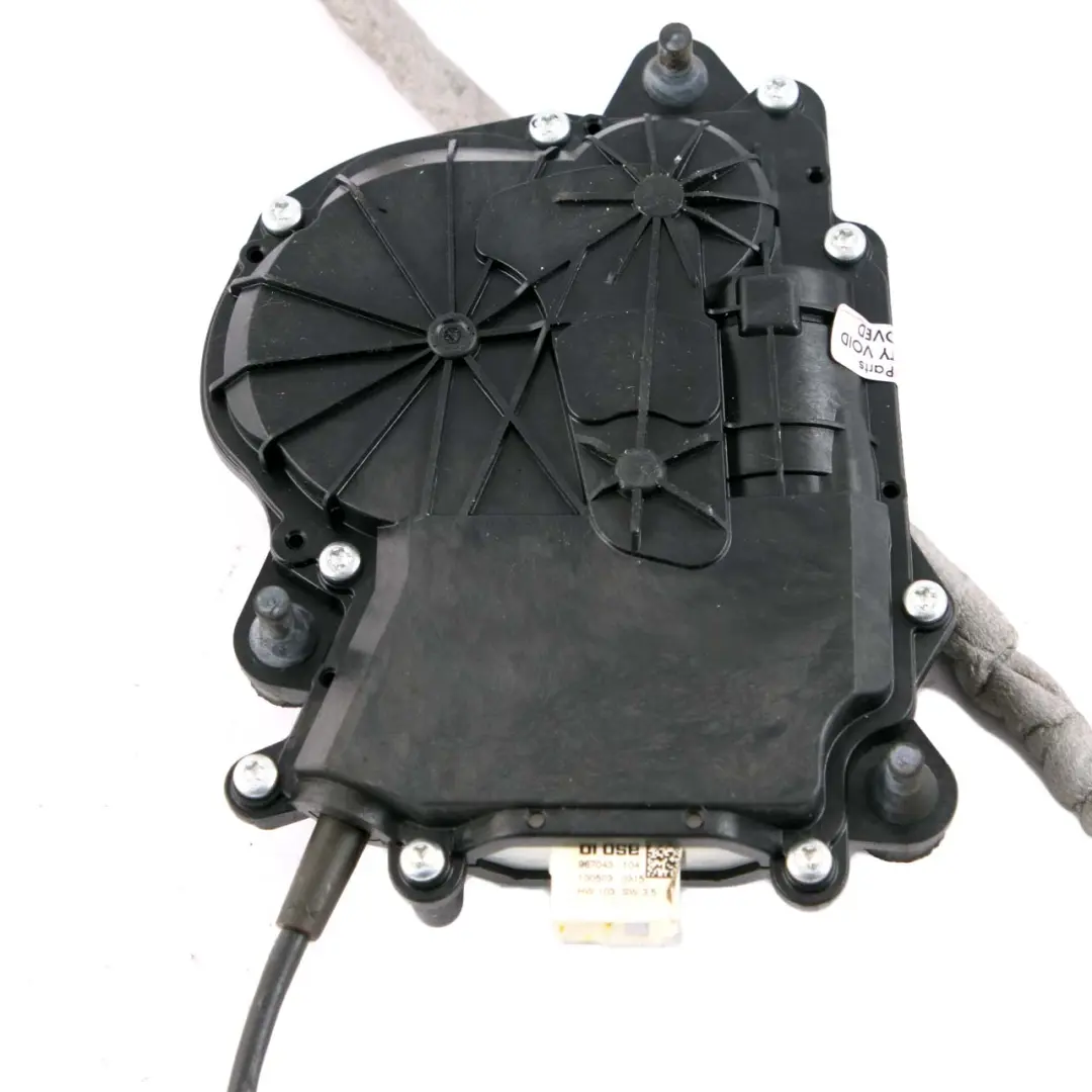 BMW F07 GT Trunk Lid Tailgate Servo Lock Drive Motor Unit Rear Top - SKU 7211168 - Part number 7211168