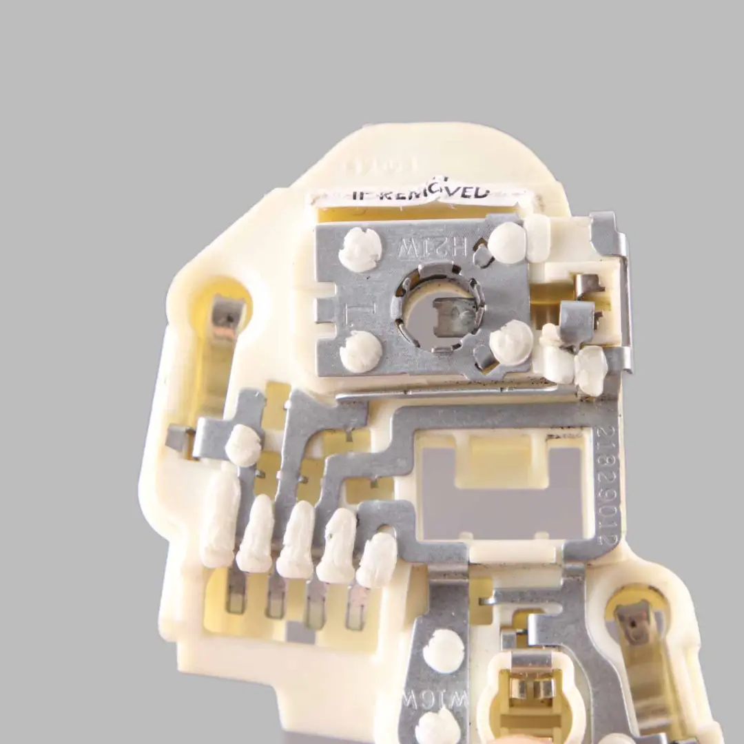 Glühbirnenhalter Sockel Hintere Kofferraumklappe Links Lampe für BMW E91 LCI mit Teilenummer 7211215 BMW E91 LCI Glühbirnenhalter Sockel Hintere Kofferraumklappe Links Lampe - SKU 7211215 - Teilenummer 7211215