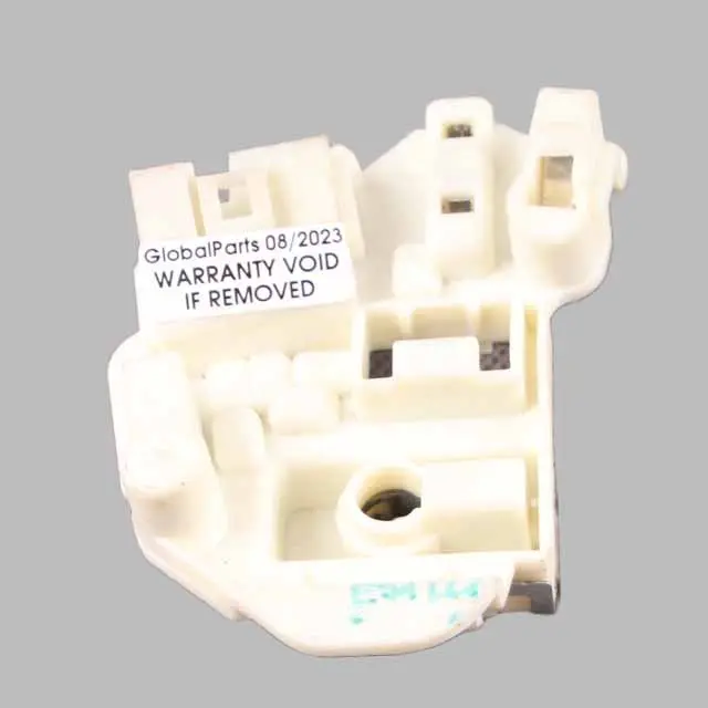 Portalampada Zoccolo Posteriore Del Baule Sinistro Lampada per BMW E91 LCI con numero di parte 7211215 BMW E91 LCI Portalampada Zoccolo Posteriore Del Baule Sinistro Lampada - SKU 7211215 - Numero di parte 7211215