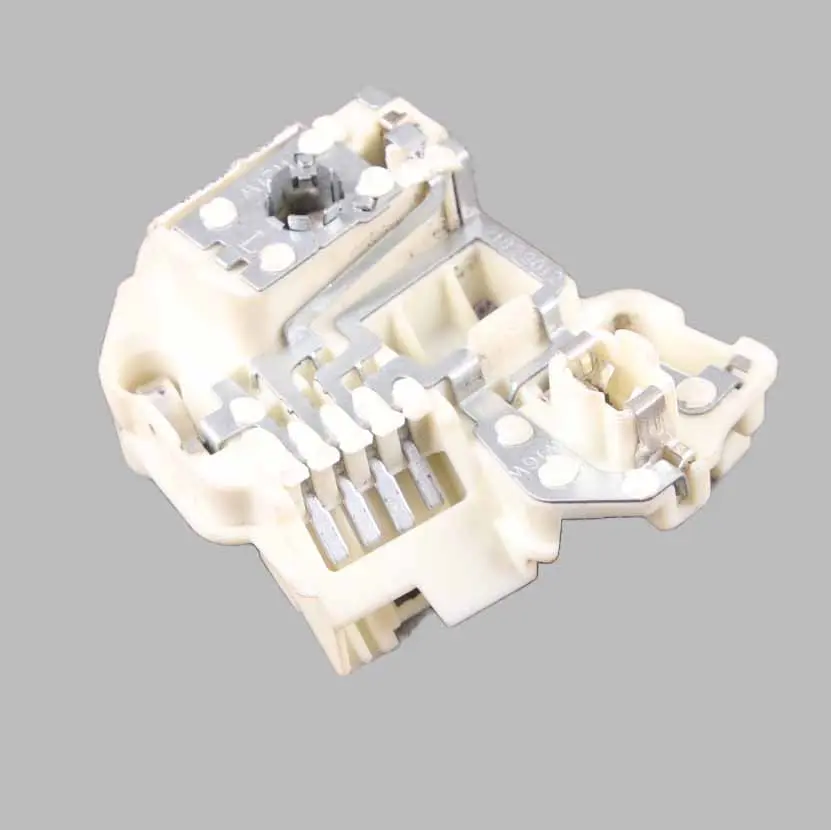 Light Bulb Holder Socket Rear Trunk Lid Left N/S Lamp to BMW E91 LCI with Part number 7211215 BMW E91 LCI Light Bulb Holder Socket Rear Trunk Lid Left N/S Lamp - SKU 7211215 - Part number 7211215