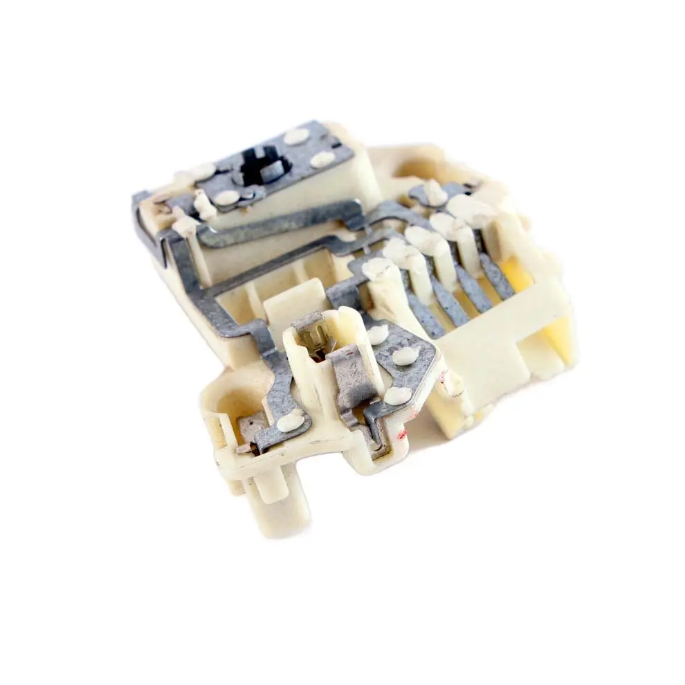 BMW E91 LCI Lampenfassung Hinten Im Kofferraumdeckel Licht Rechts - SKU 7211216 - Teilenummer 7211216