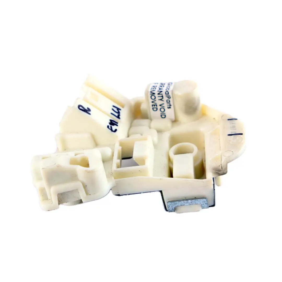 Douille Support D'ampoule Arrière Dans Couvercle Du Coffre Droit pour BMW E91 à propos du numéro de pièce 7211216 BMW E91 Douille Support D'ampoule Arrière Dans Couvercle Du Coffre Droit - SKU 7211216 - Numéro de pièce 7211216