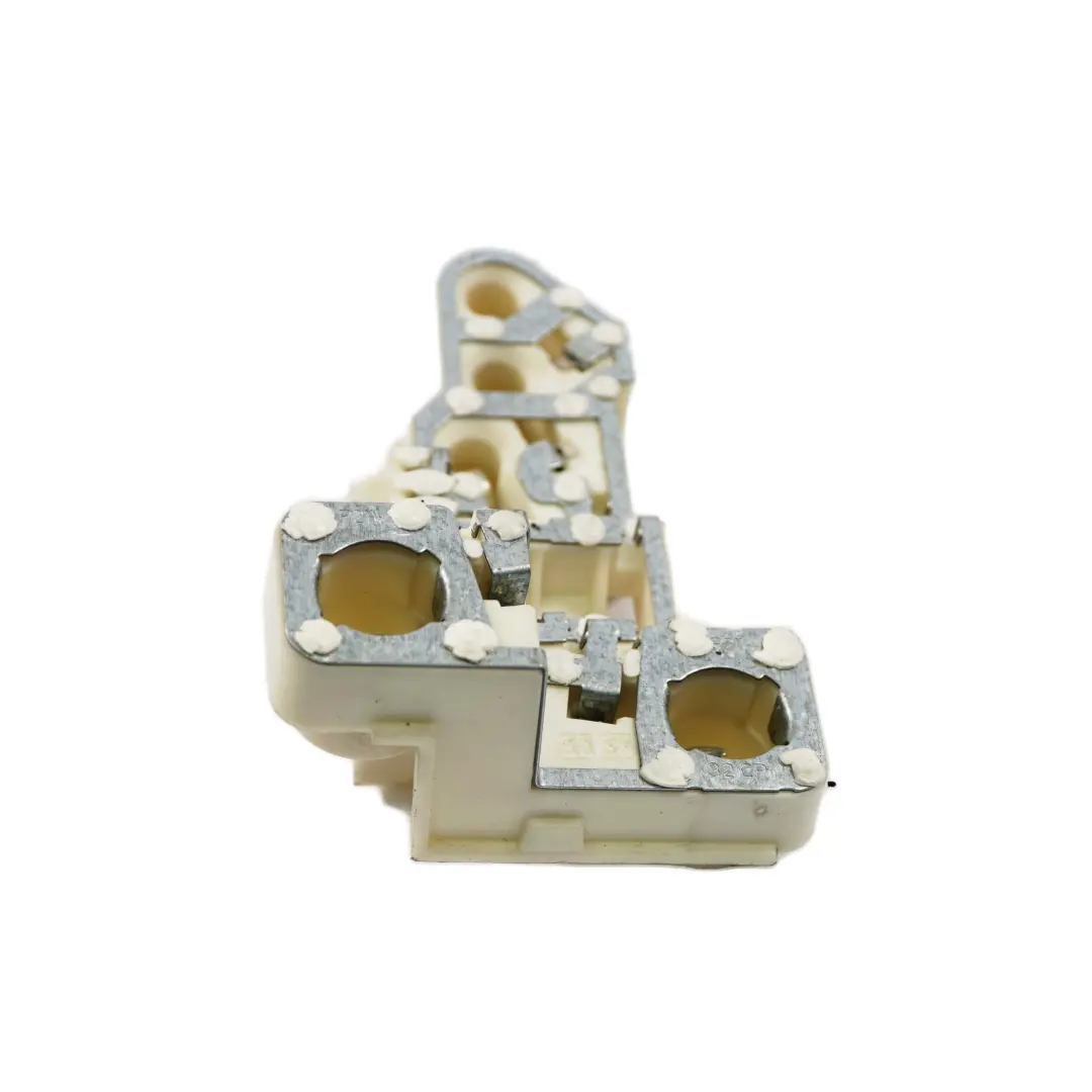 Bulb Socket Rear Bulb Holder Light Side Panel Right O/S to BMW 3 Series E91 LCI with Part number 7211218 BMW 3 Series E91 LCI Bulb Socket Rear Bulb Holder Light Side Panel Right O/S - SKU 7211218 - Part number 7211218