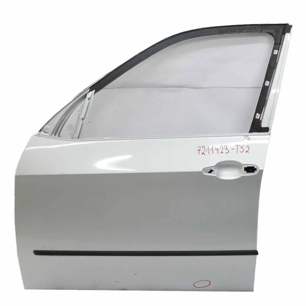 BMW X5 E70 Door Front Left N/S Titansilber Titan Silver Metallic - 354 - SKU 7211423-TS2 - Part number 7211423