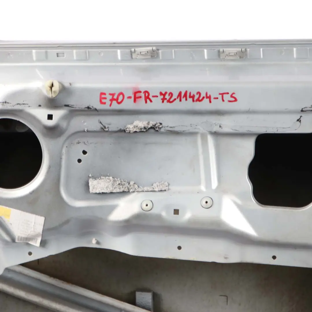 Door Front Right O/S Titansilber Titan Silver Metallic - 354 to BMW X5 E70 with Part number 7211424 BMW X5 E70 Door Front Right O/S Titansilber Titan Silver Metallic - 354 - SKU 7211424-TS - Part number 7211424