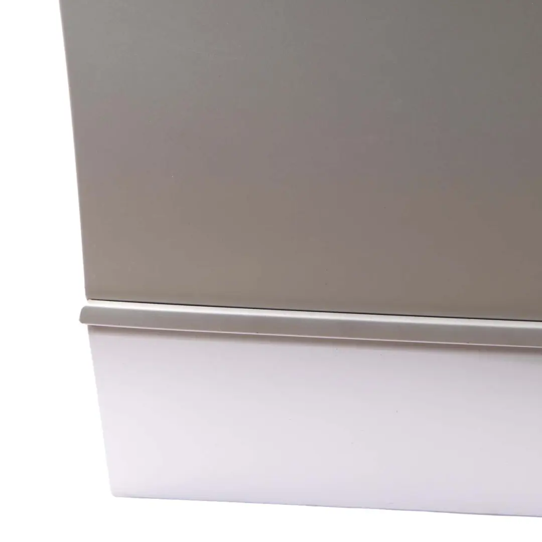 Door Front Right O/S Titansilber Titan Silver Metallic - 354 to BMW X5 E70 with Part number 7211424 BMW X5 E70 Door Front Right O/S Titansilber Titan Silver Metallic - 354 - SKU 7211424-TS - Part number 7211424