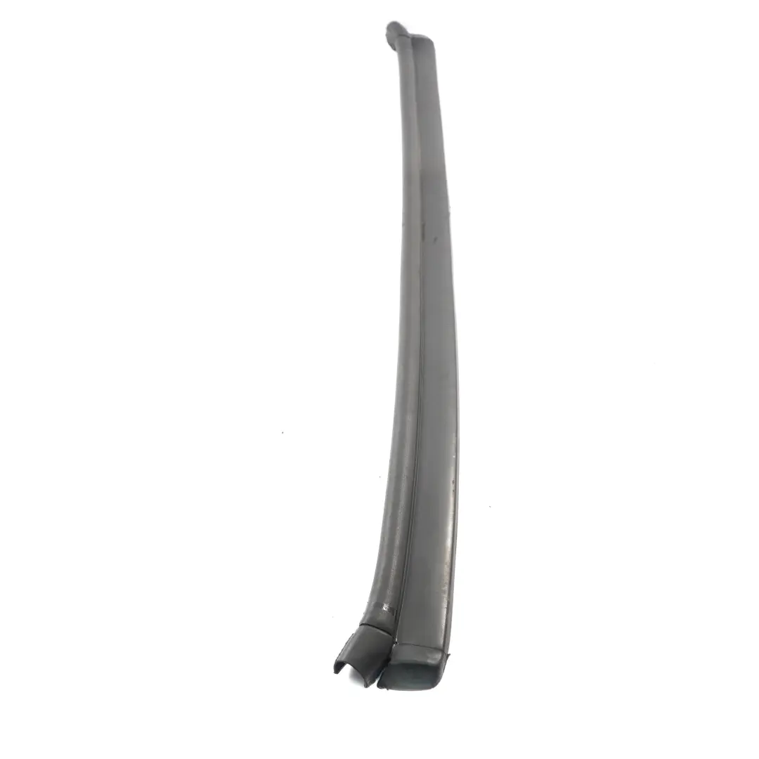 Guarnizione del cofano motore anteriore di tenuta per BMW F06 F12 F13 con numero di parte 7211920 BMW F06 F12 F13 Guarnizione del cofano motore anteriore di tenuta - SKU 7211920 - Numero di parte 7211920