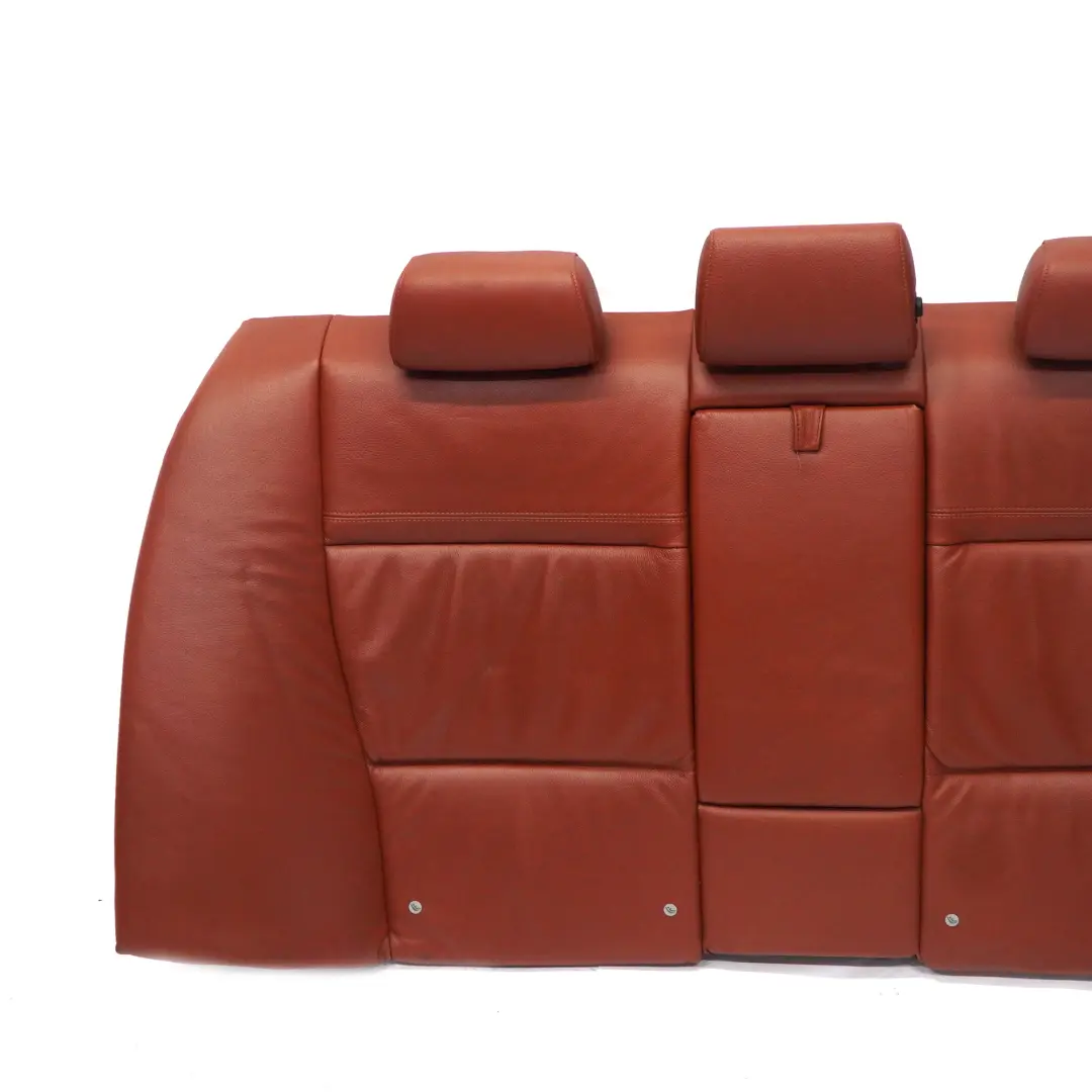 Schienale posteriore Rivestimento in pelle Rosso Marrone per BMW E90 LCI con numero di parte 7212274 BMW E90 LCI Schienale posteriore Rivestimento in pelle Rosso Marrone - SKU 7212274 - Numero di parte 7212274