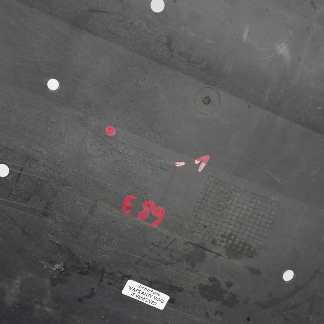 Plaque de recouvrement de canal sous le plancher pour BMW Z4 E89 à propos du numéro de pièce 7212628 BMW Z4 E89 Plaque de recouvrement de canal sous le plancher - SKU 7212628-1 - Numéro de pièce 7212628