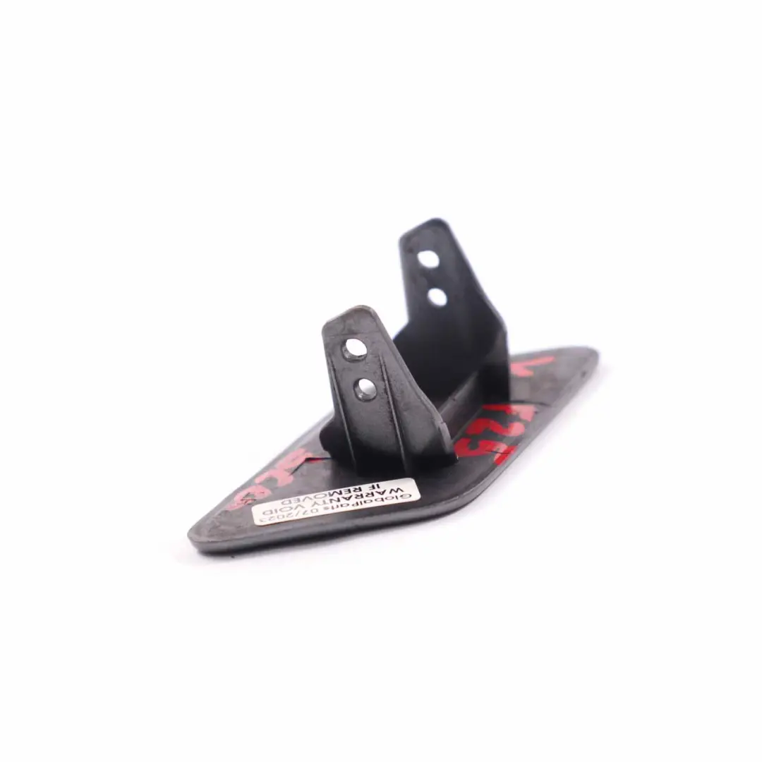 Copertura Ugello Sinistro Paraurti Anteriore Faro Spazio Grigio A52 per BMW X3 F25 con numero di parte 7212953 BMW X3 F25 Copertura Ugello Sinistro Paraurti Anteriore Faro Spazio Grigio A52 - SKU 7212953-SCG - Numero di parte 7212953