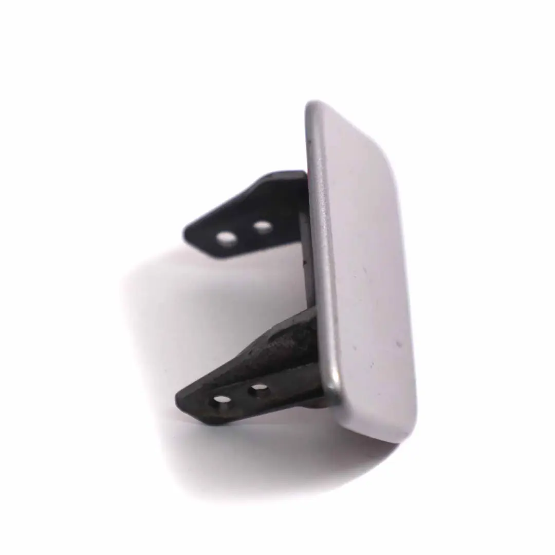 Copertura ugello destro paraurti anteriore Faro Spray Spacegrau A52 per BMW X3 F25 con numero di parte 7212954 BMW X3 F25 Copertura ugello destro paraurti anteriore Faro Spray Spacegrau A52 - SKU 7212954-SCG - Numero di parte 7212954