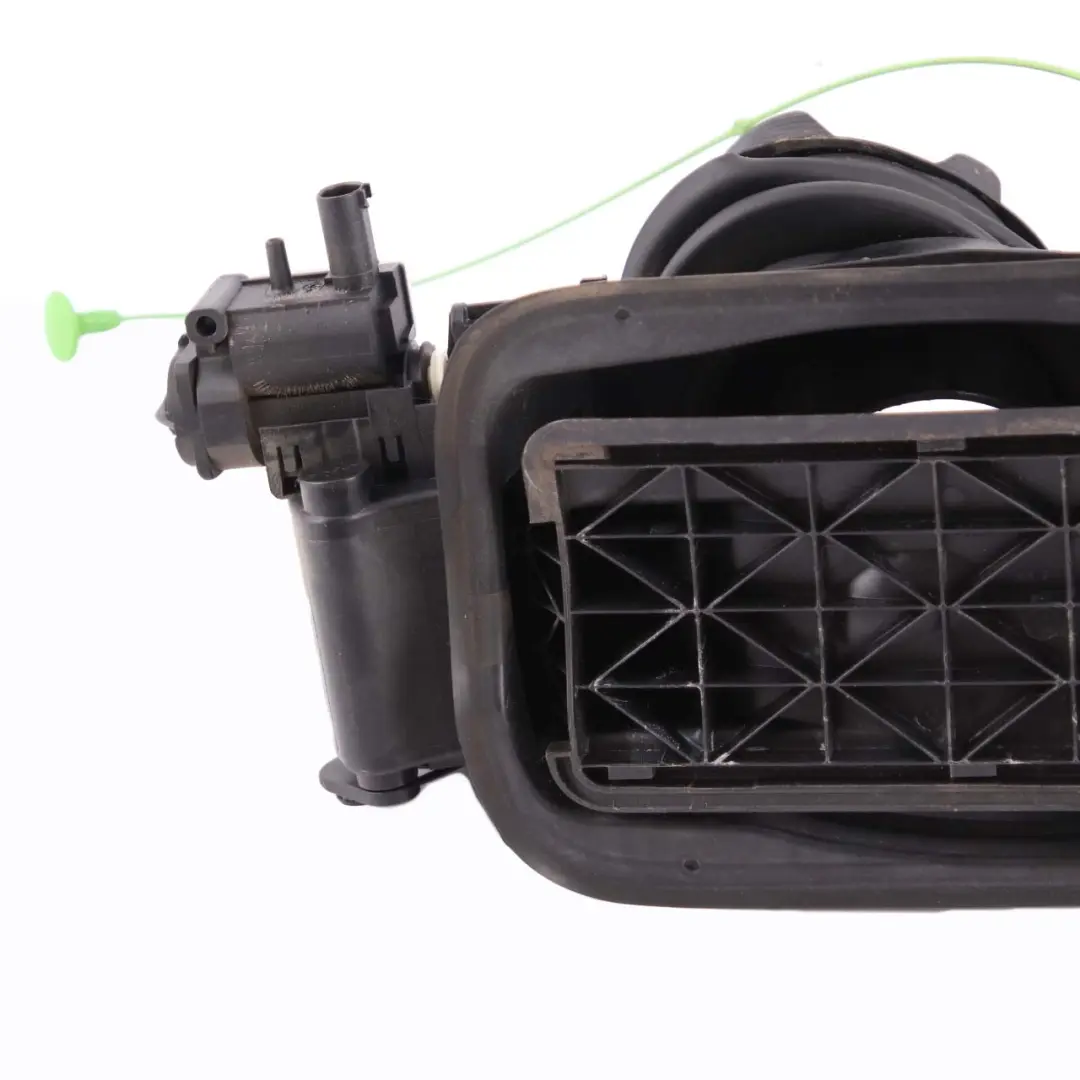 BMW X3 F25 Panneau D'habillage Réservoir Carburant - SKU 7213035 - Numéro de pièce 7213035