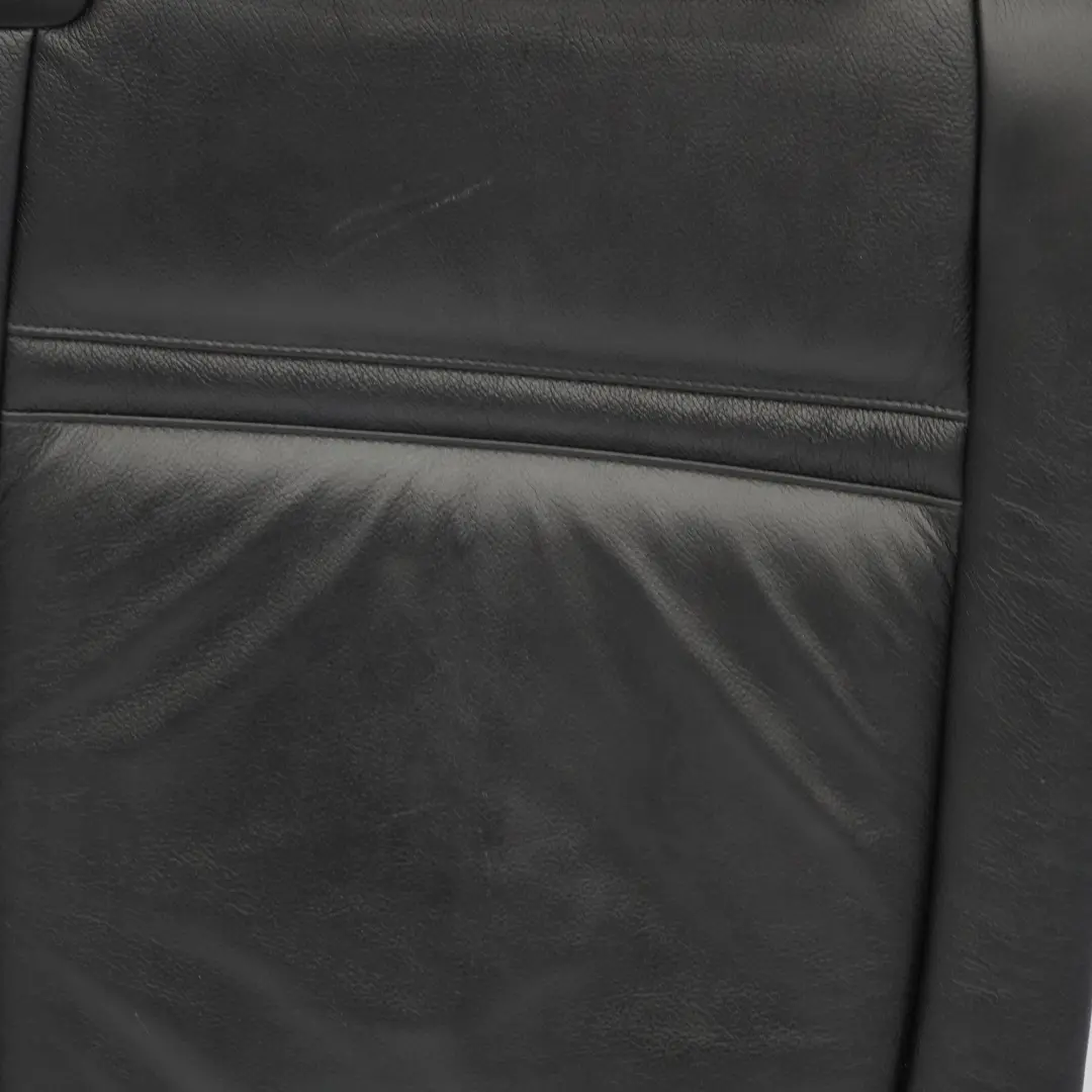 Respaldo asiento trasero derecho portavasos cuero negro Nevada para BMW X5 E70 con número de pieza 7213767 BMW X5 E70 Respaldo asiento trasero derecho portavasos cuero negro Nevada - SKU 7213767 - Número de pieza 7213767