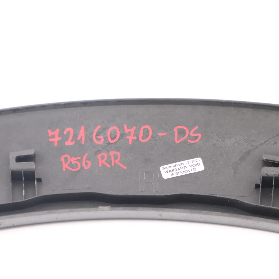 Cubre Paso Rueda Aerokit Trasero Derecho Plata Oscuro 871 7208422 para Mini R56 con número de pieza 7216070 Mini R56 Cubre Paso Rueda Aerokit Trasero Derecho Plata Oscuro 871 7208422 - SKU 7216070-DS - Número de pieza 7216070