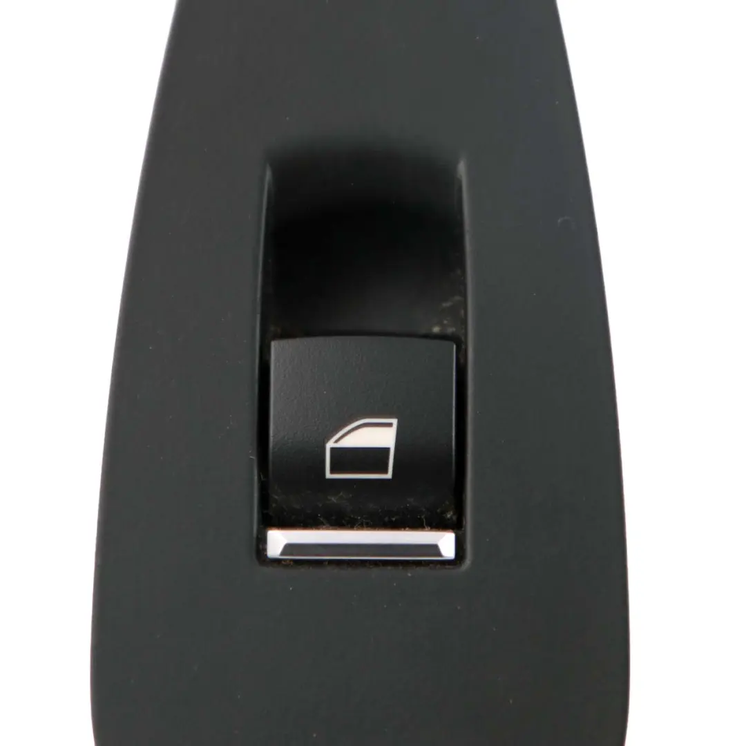 Porta posteriore sinistra Scheda Finestrino Interruttore Trim Cover per BMW F07 GT con numero di parte 7216775 BMW F07 GT Porta posteriore sinistra Scheda Finestrino Interruttore Trim Cover - SKU 7216775 - Numero di parte 7216775