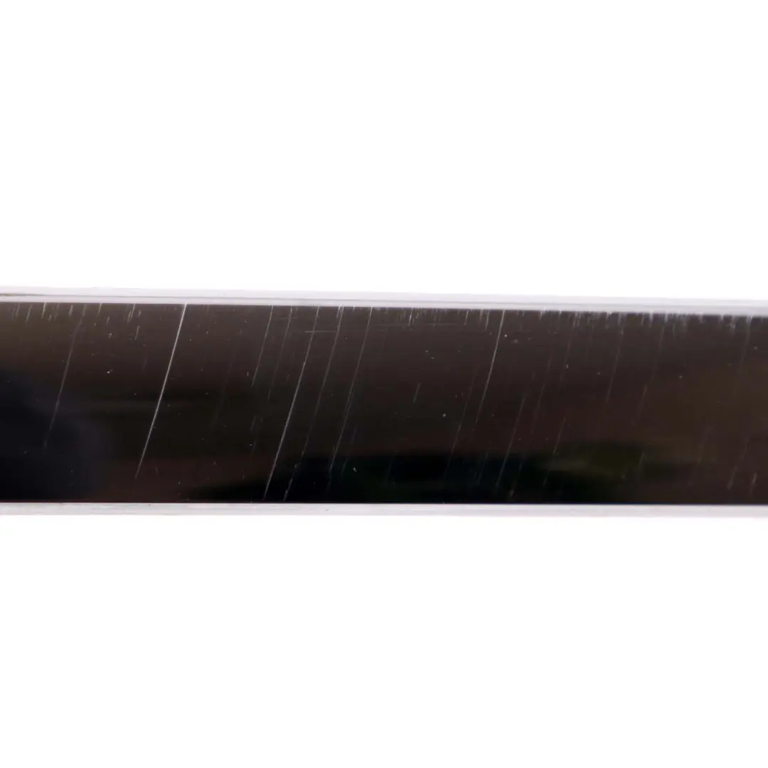 Moldura Cromada Para Tapa De Maletero para BMW F01 F02 F04 con número de pieza 7217156 BMW F01 F02 F04 Moldura Cromada Para Tapa De Maletero - SKU 7217156 - Número de pieza 7217156