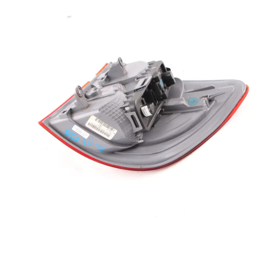 Lampa W Klapę Tylna Lewa Tył Lewy do BMW X3 F25 o numerze 7217305 BMW X3 F25 Lampa W Klapę Tylna Lewa Tył Lewy - SKU 7217305 - Numer Części 7217305